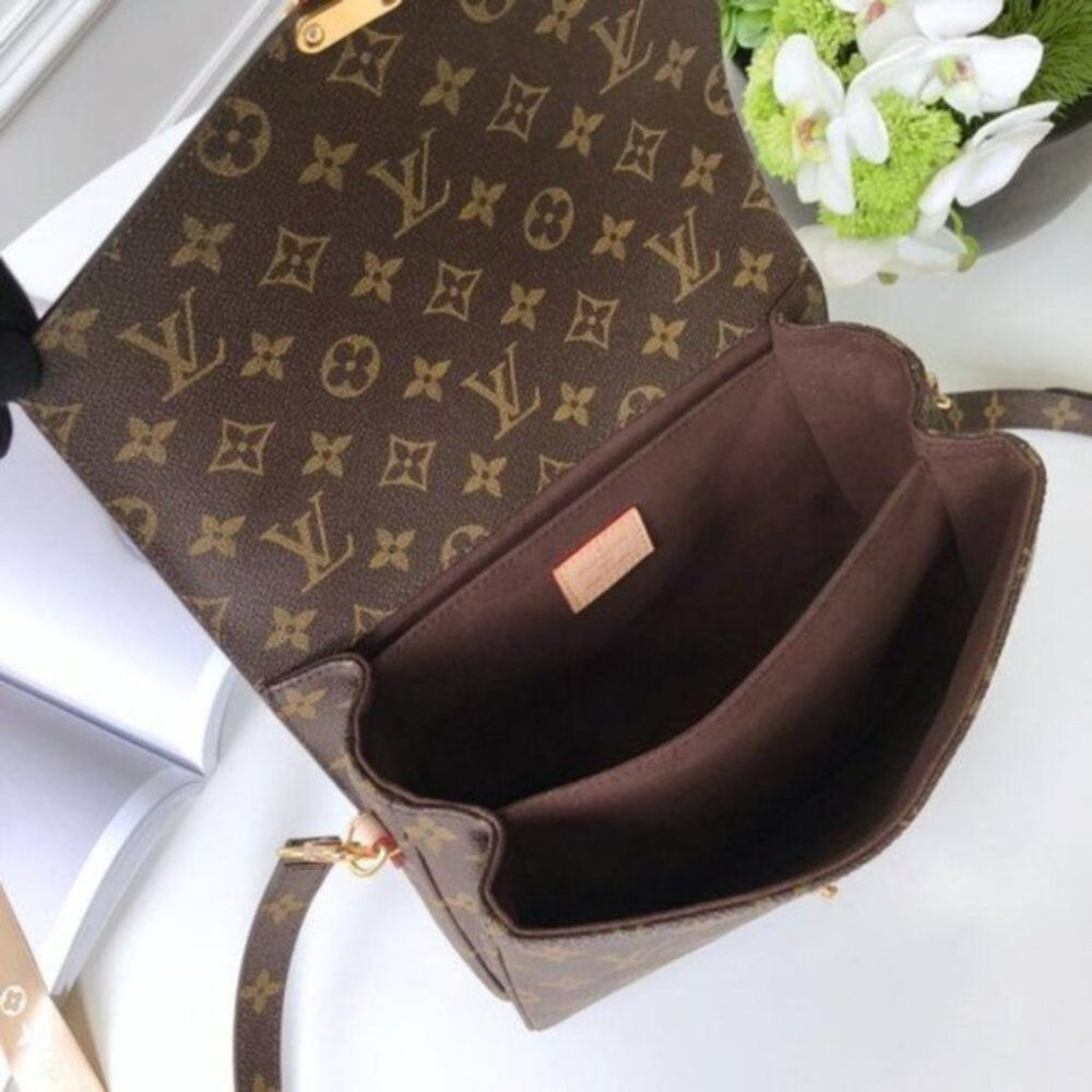 Louis Vuitton Pochette Metis Monogram - Picture 6 of 7
